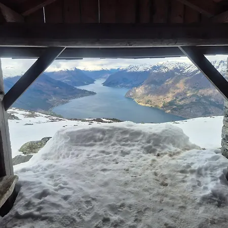 Appartement Molden Sky - Takterrasse Med Egen Jacuzzi! Luster